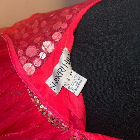 Sherri Hill 21168 Dress Size 6 - Picture 7 of 12